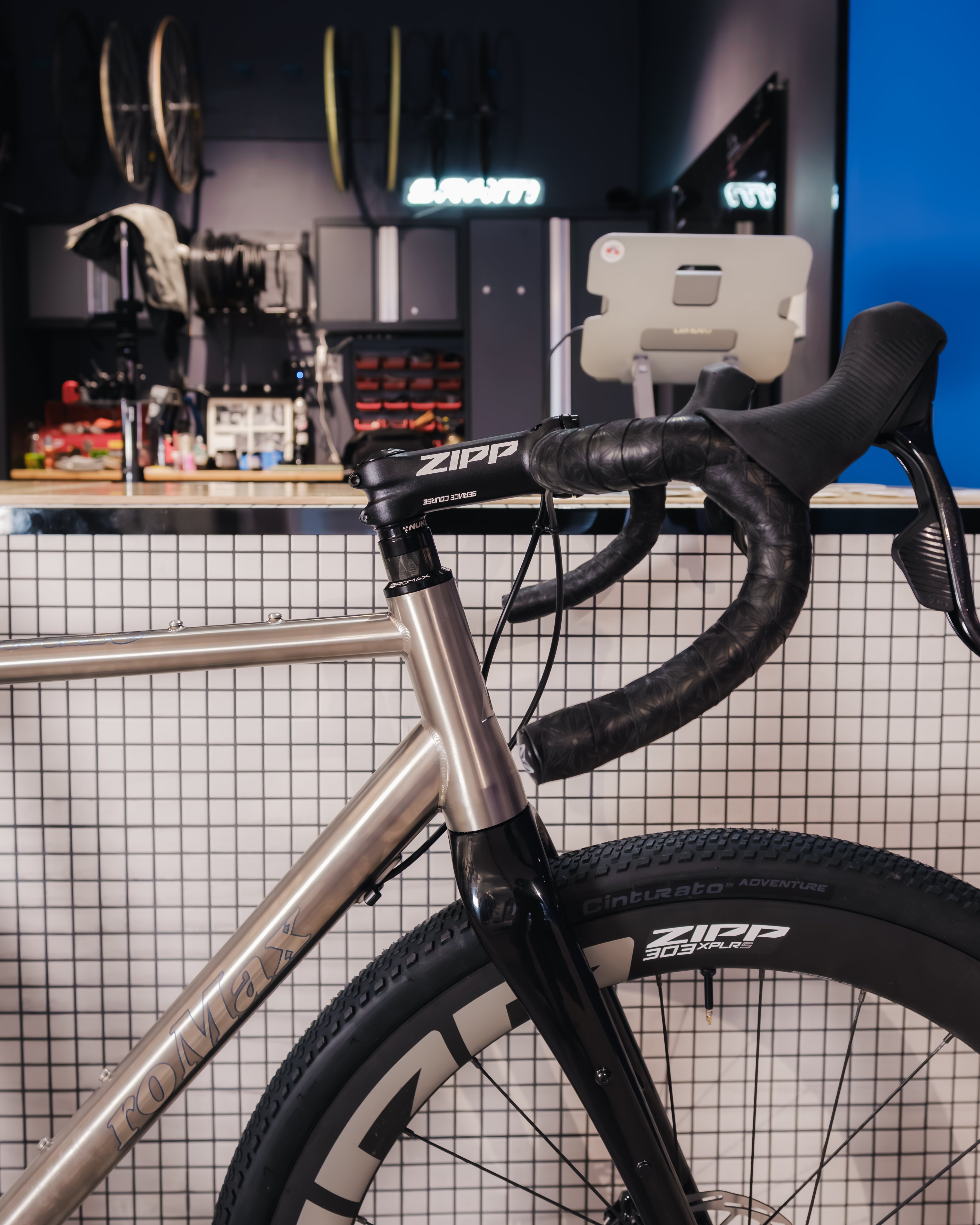 56cm Brodie Romax BTeam (Sram Force/GX AXS)